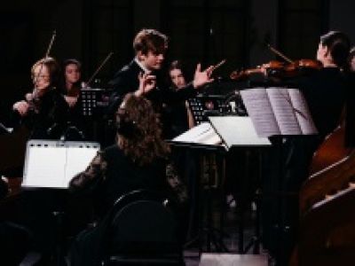 «Звуки и свечи. Времена года и органные шедевры»