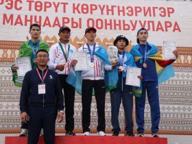 Первый из Анабара, и 26 лет ради золота. Мас-рестлеры разыграли медали Игр Манчаары