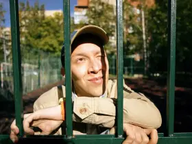 Якутяне смогут увидеть премьеру сериала «Она такая классная» в онлайн-кинотеатре KION от МТС