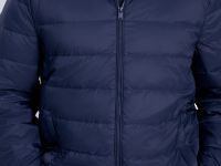 Стеганый пуховик с воротником-стойкой