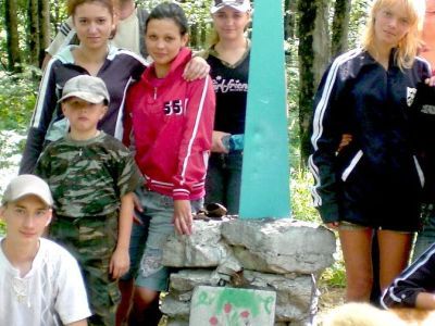 Братская могила советских воинов, погибших в боях с фашистскими захватчиками