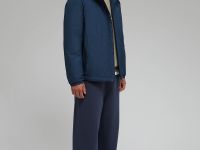 Утепленная куртка с капюшоном