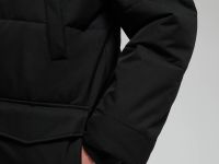 Утепленное пальто с накладными карманами