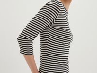 Футболка приталенного силуэта