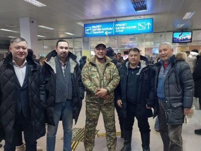 «Отдохну немного и снова на Донбасс»: в Якутск прибыл известный военкор «Сахамедиа» Владимир Укоев