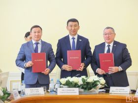 В Якутии обновили соглашение о социально-трудовых отношениях