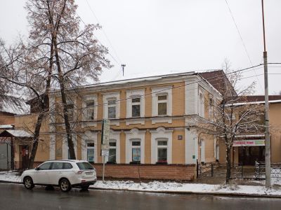 Дом, где в 1931 - 1938 гг. жил заслуженный деятель науки РСФСР, профессор, председатель Казанского общества врачей Груздев Викторин Сергеевич