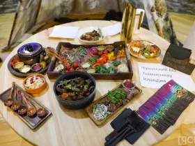 Мастерицы коренных народов Севера демонстрируют свои таланты на конкурсе «Северянка» в Якутске