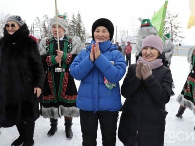 Жители якутского села Бясь-Кюель поблагодарили Владимира Путина и Айсена Николаева