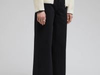 Широкие джинсы с высокой посадкой