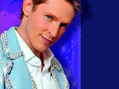 Концерт Алексея Елистратова и группы «RevoльveRS»