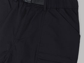 Брюки из технологичной ткани с водоотталкивающими свойствами