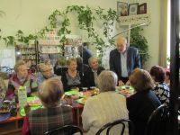 Садовая модельная сельская библиотека