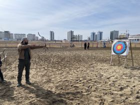 «Надо разбудить то, что есть у якутов»: чемпион мира по конной стрельбе из лука провел мастер-класс