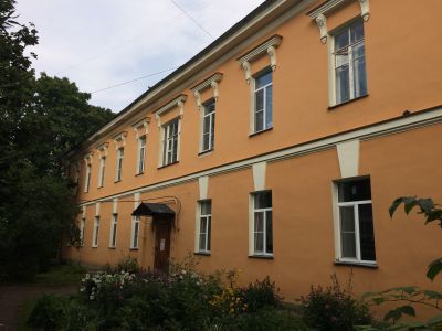 Восточный флигель