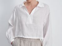 Блузка свободного силуэта с отложным воротником