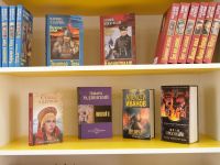 Октябрьская поселенческая библиотека