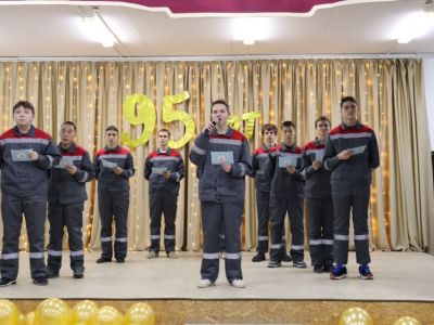 Якутский коммунально-строительный техникум отметил 95-летие