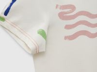 Футболка с абстрактным принтом