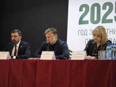 Кирилл Бычков выступил с отчетом правительства Якутии перед жителями поселка Чульман