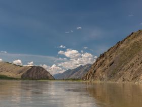 Река Индигирка. Через Ущелье Восторга и Восхищения! Маршрут: п. Усть-Нера - с. Хонуу