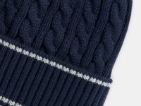 Вязаная шапка