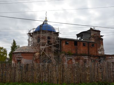 Здание бывшей Тихвинской церкви