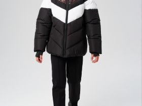 Куртка текстильная с полиуретановым покрытием для девочек