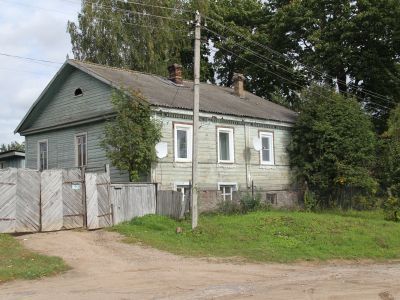 Дом Ивановых