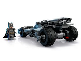 Super Heroes 76331 Конструктор Бэтмен против Супермена: Бэтмобиль