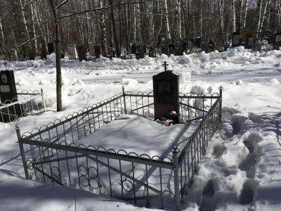 Могила полного кавалера орденов Славы Е.В. Чернигина (1896-1976)