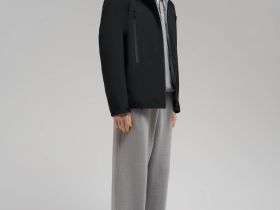 Ветровка из мембранной ткани с защитой от влаги и ветра