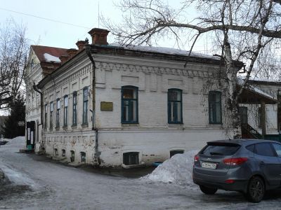 Дом Макарова с магазином