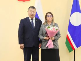Почетные звания присвоили девяти наставникам Якутии