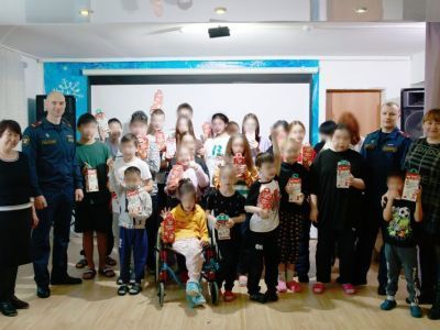 Сотрудники УФСИН Якутии посетили Хангаласский центр содействия семейному воспитанию