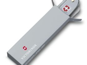 Нож перочинный Victorinox Farmer, сталь X55CrMo14, рукоять алюминиевый сплав Alox, серый