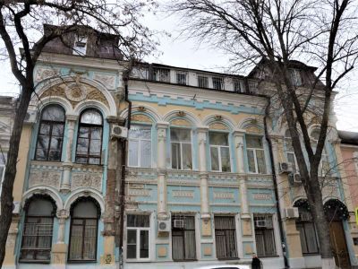 Дом И.М. Шапошникова, в котором располагалась художественная школа, основанная А.С. Чиненовым