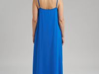 Свободное платье миди на бретелях