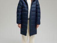 Пуховое пальто со съемным капюшоном