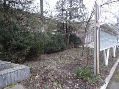 Бюст рабочего завода "Молот" Хруслова А.З., убитого кулаками в 1930 году