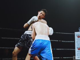 Якутские боксёры одержали победы в поединках турнира «Битва за контракт»