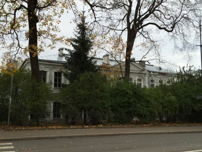 Дом Гофмаршальский (Кавалерский) с палисадником