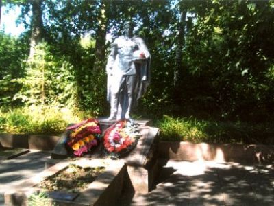 Братская могила воинов, погибших в 1943 г.