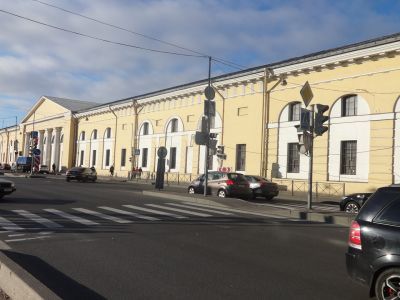 Корпус западный (манеж Николаевского кавалерийского училища)