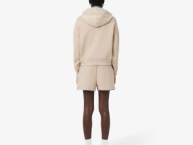 Женские короткие шорты Lacoste