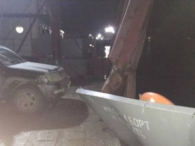 На реке Лене на переправе Якутск — Нижний Бестях столкнулись два парома