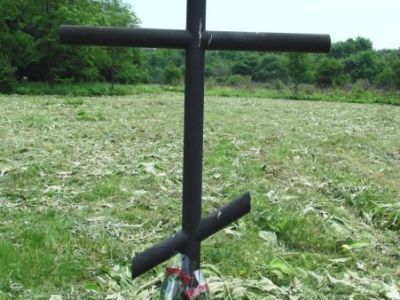 Место расстрела фашистами 207 мирных жителей поселка