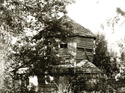 Часовня деревянная