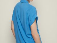 Блузка с коротким рукавом и отложным воротником