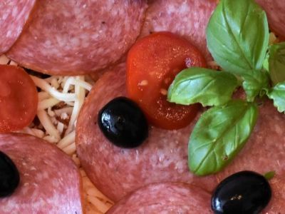 Сервелат на «Тесте». Зрителям программы раскроют правду о популярном сорте колбасы